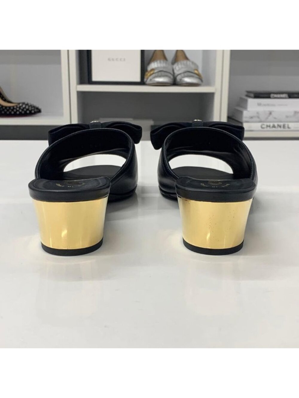 Chanel CC Logo Leather Ribbon Sandals Black - Picture 5 of 11